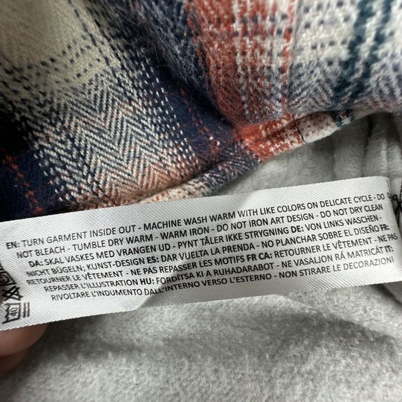 Ariat Retro Fit Hasslehoff Shacket Red Gray Plaid Flannel Hooded Jacket Kids XS - Picture 10 of 12